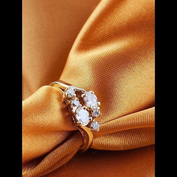 Pretty Rhinestone Ring Size 6 - Picture 1 of 3